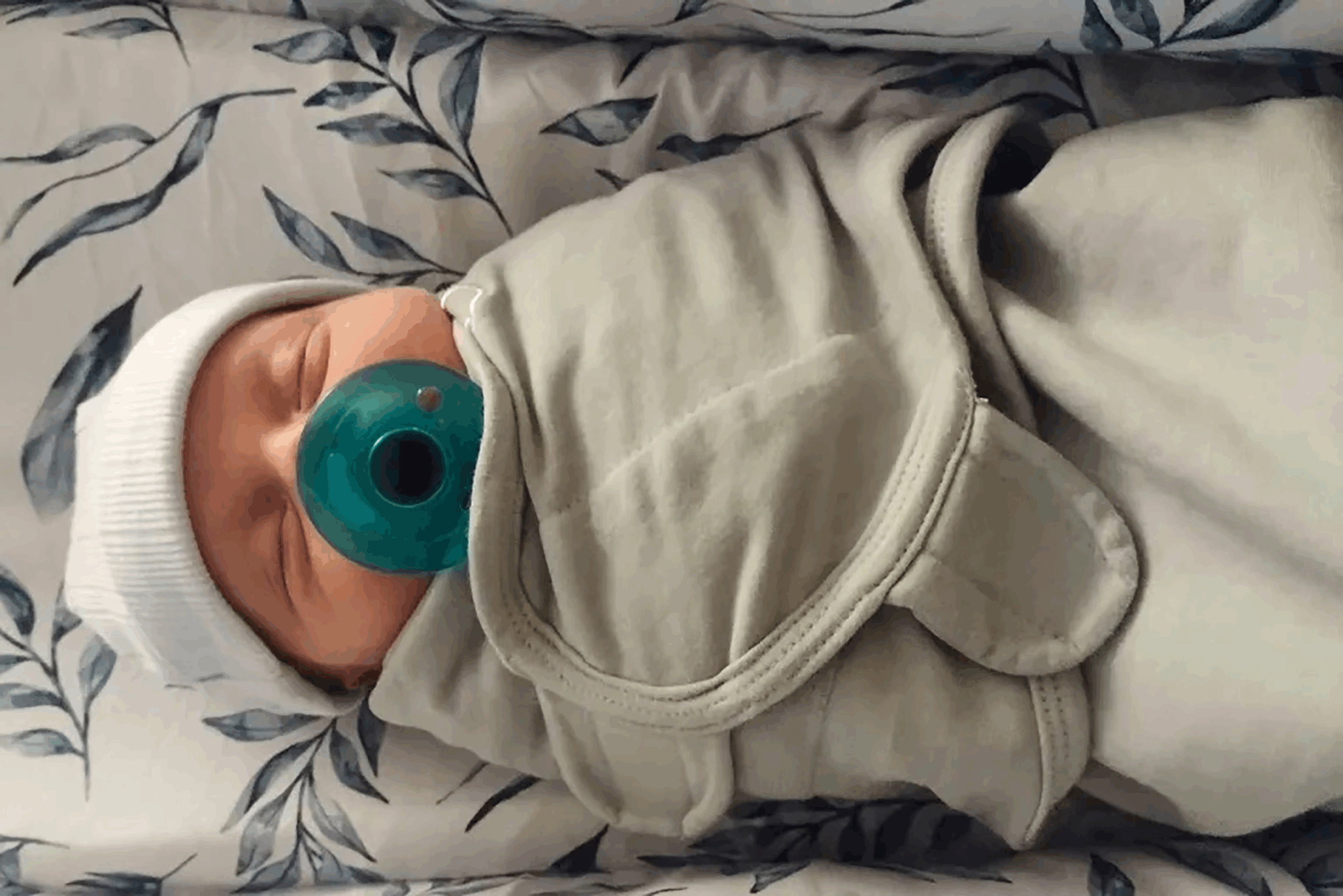 American Couple Welcomes World's 'oldest Baby' Born From Embryo Frozen ...